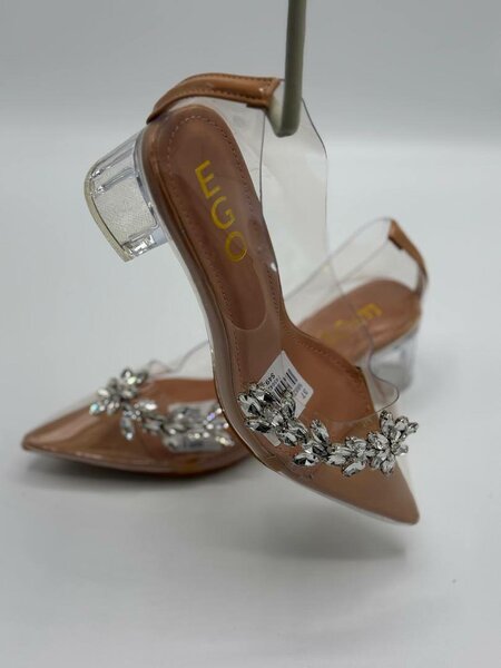 Ladies heel