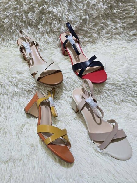 Sandales à talons blocs élégantes