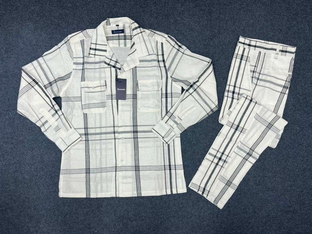 Ensemble chemise et pantalon