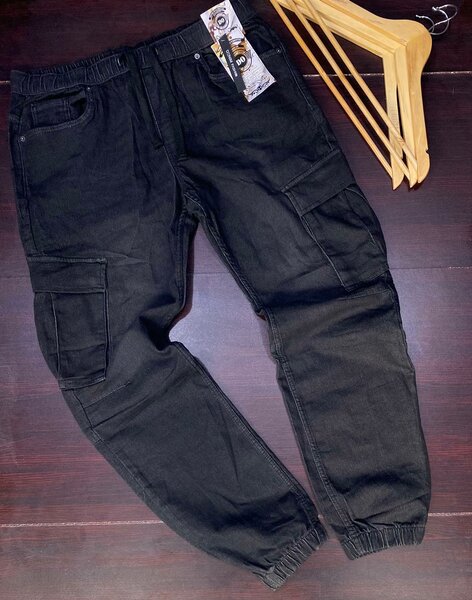 Cargo Jeans