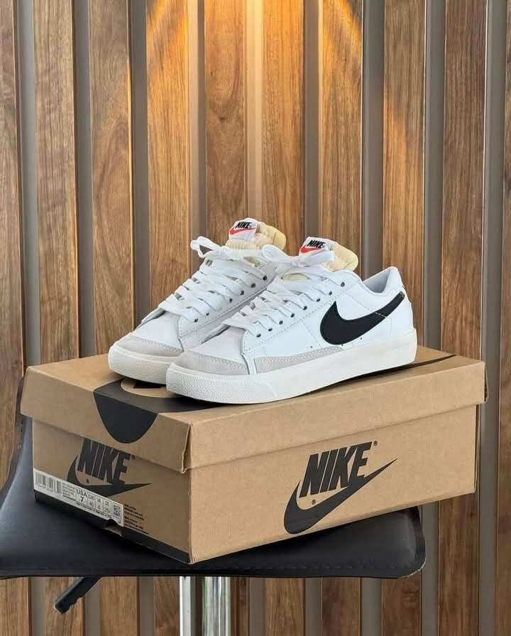 NIKE SB