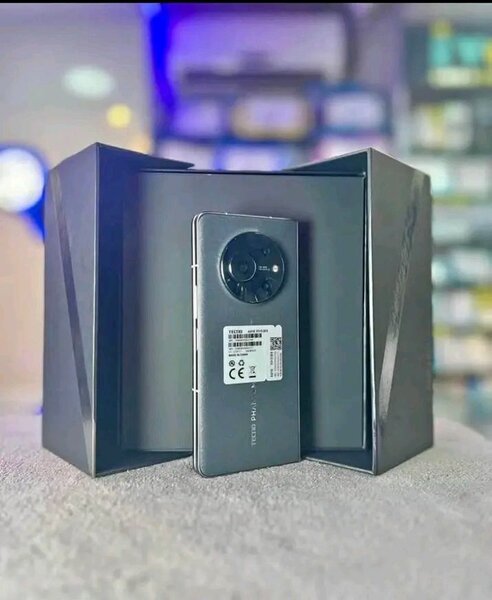 Smartphone pliable HiOS dernier cri