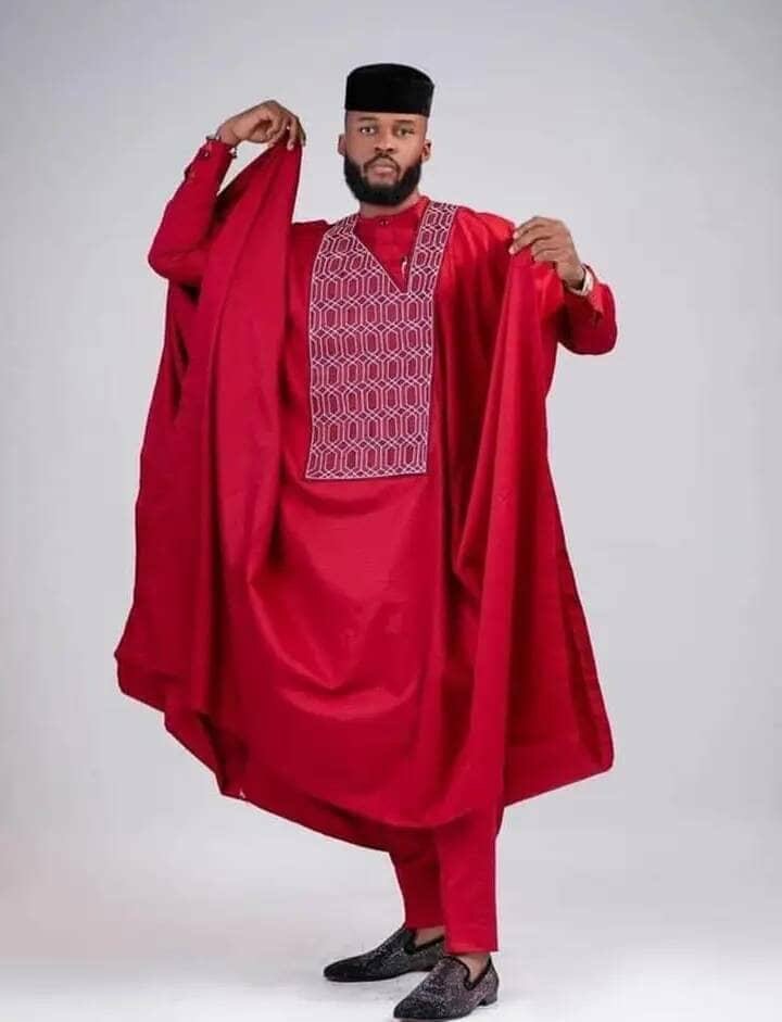 Boubou (Tunique) Homme élégant