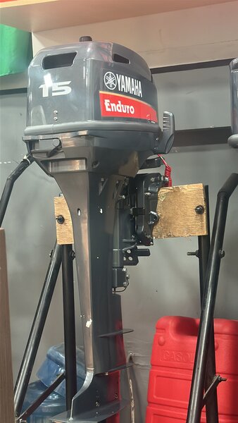 Yamaha Enduro 15HP Outboard Motor