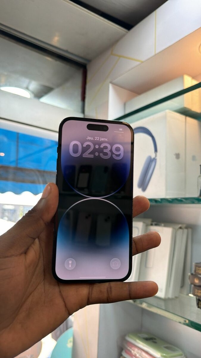 14 Pro 128giga retour quasi