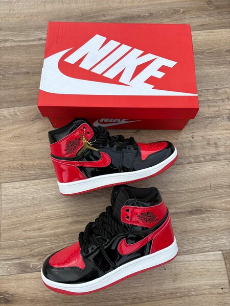 Nike Air Jordan 1 Retro Rouge