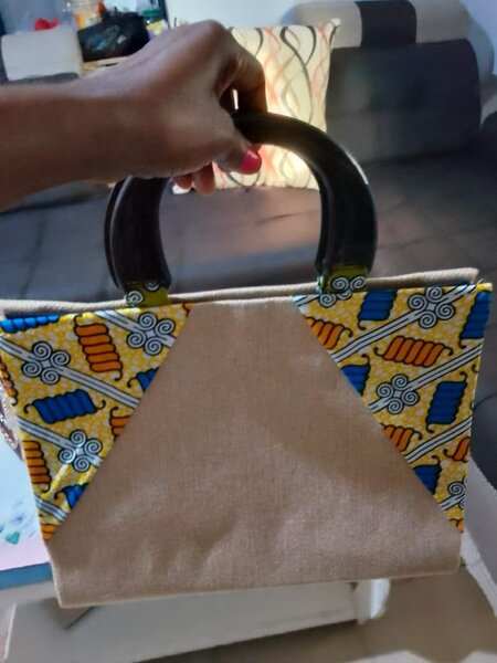 Sac à main artisanal coloré