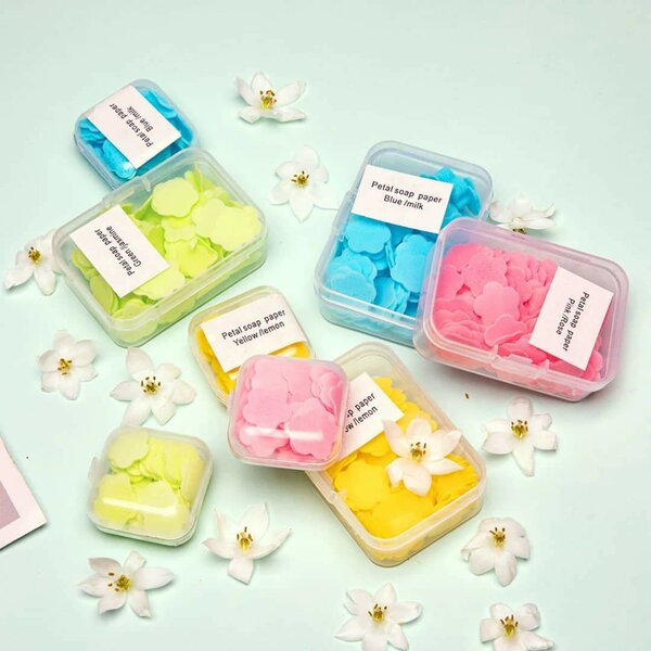 Pétales de savon multicolores