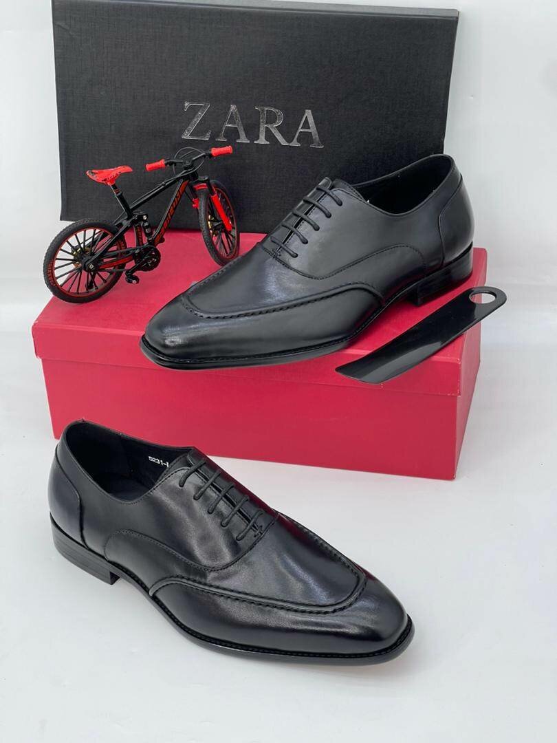 Solid executive shoes