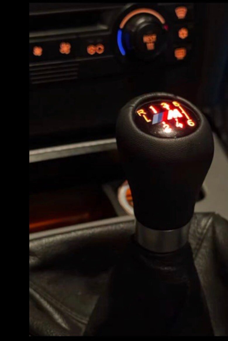 Pommeau de levier de vitesse LED