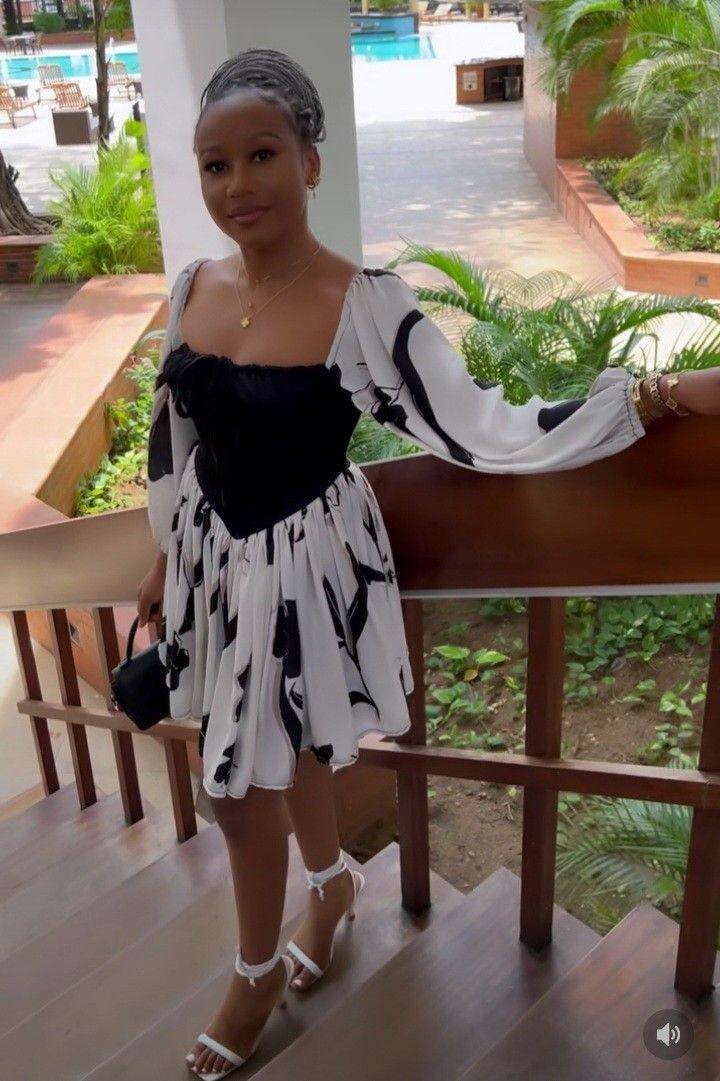 Robe Femme Élégante à Volants