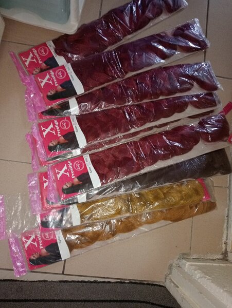 Extensions cheveux synthétiques