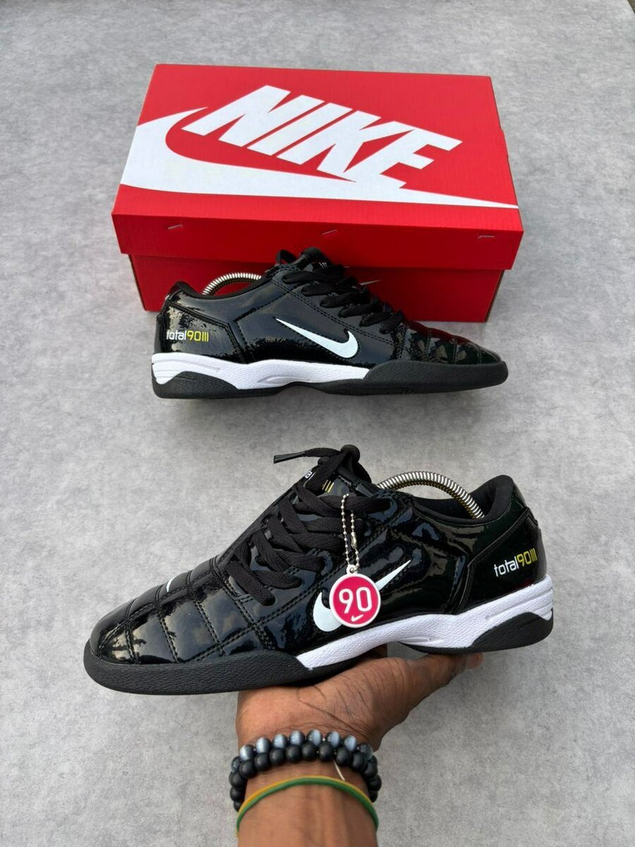 Nike Total 90 Shoes