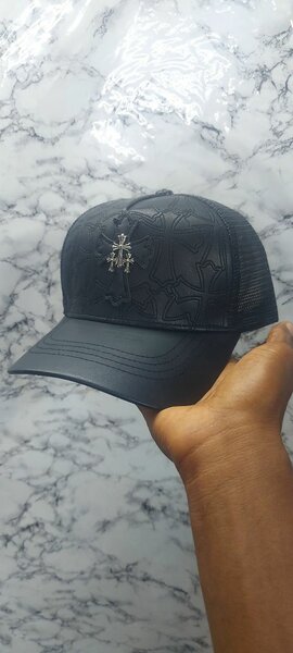 Casquette noire élégante