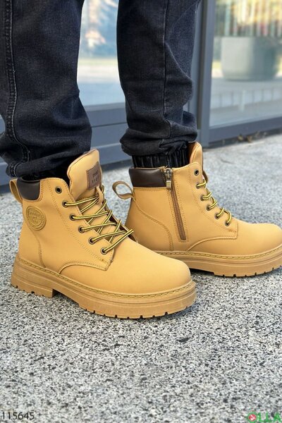 Продаю зимние ботинки ЭКО кожа