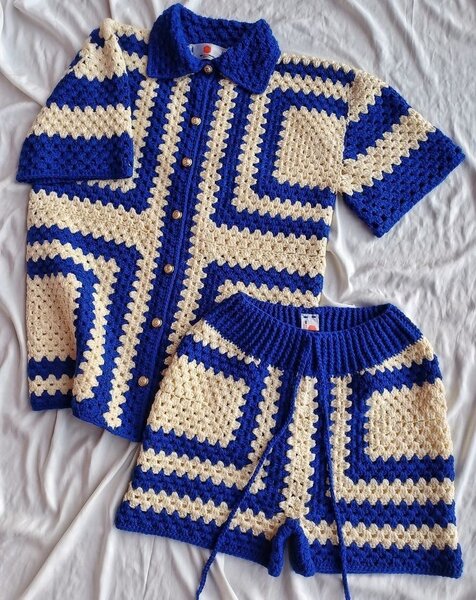 Set crochet bleu et beige