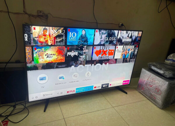 Smart TV 4K UHD 55 pouces