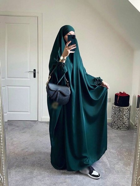 Abaya élégante pour femmes