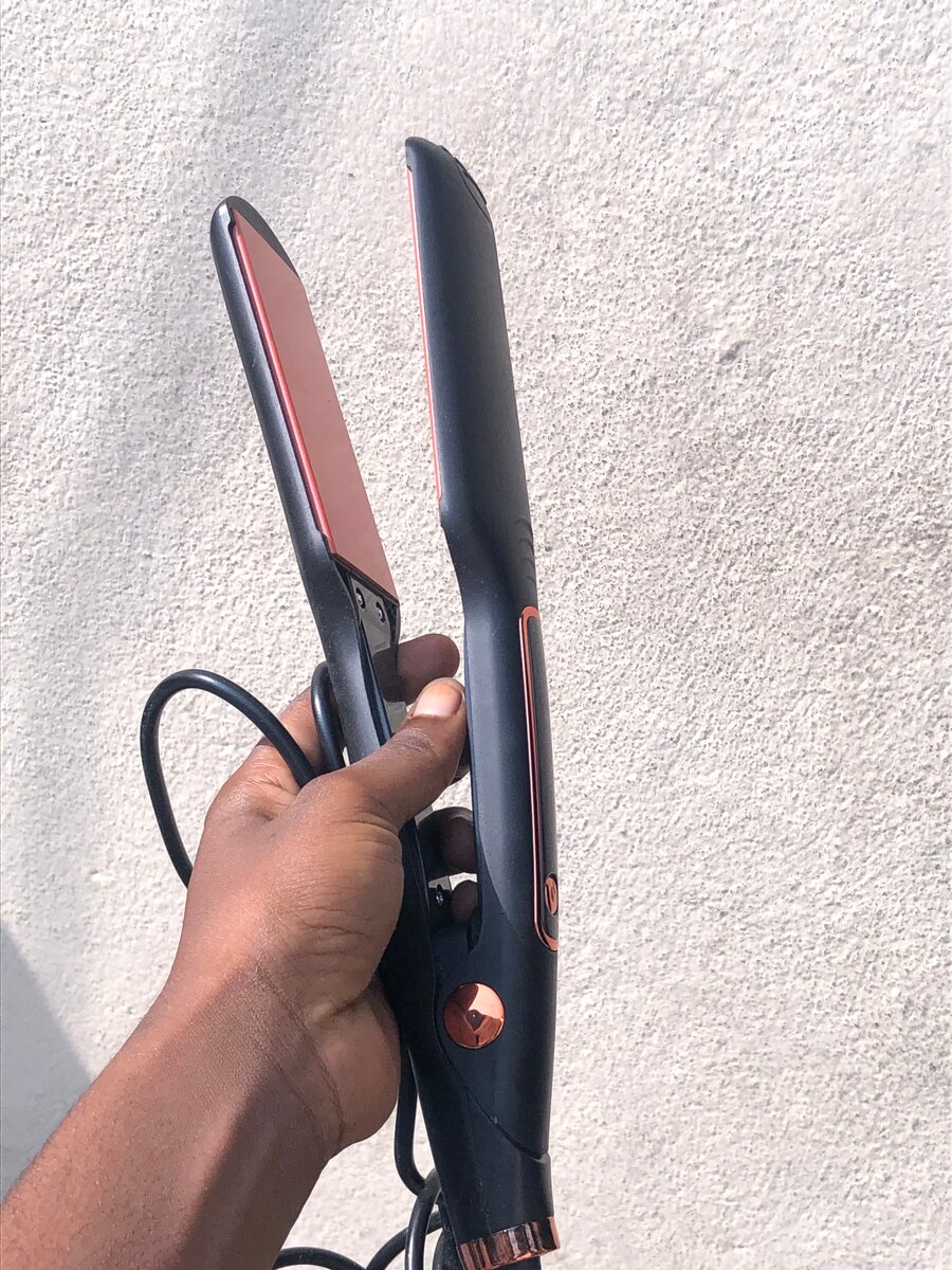 Lisseur de cheveux automatique