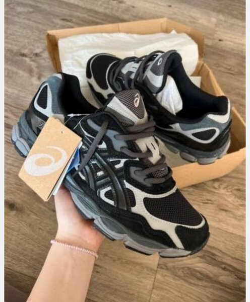 Chaussures de Course Asics