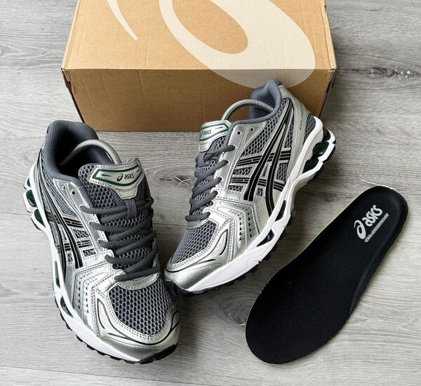 Chaussures running ASICS