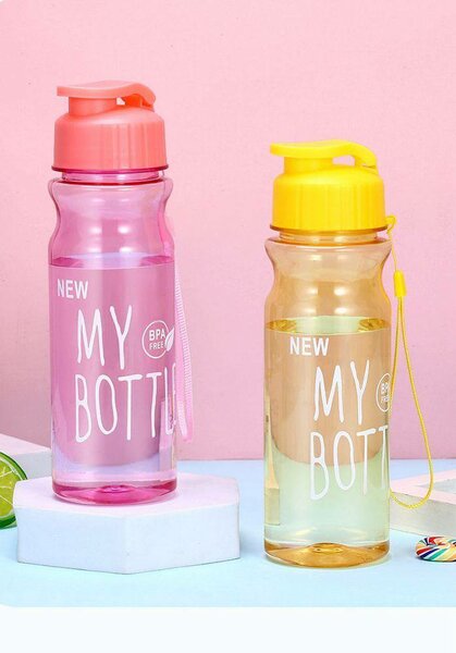 Bouteille d'eau colorée sport