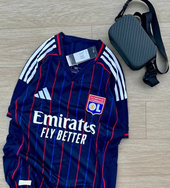 Maillot Olympique Lyonnais