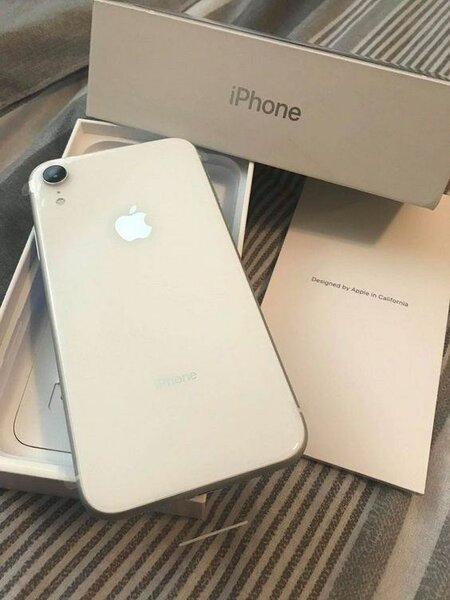 iPhone XR Blanc 64Go
