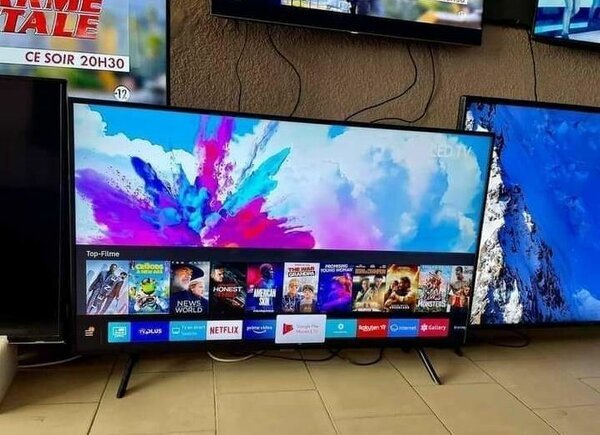 Téléviseur LED 4K 55 pouces