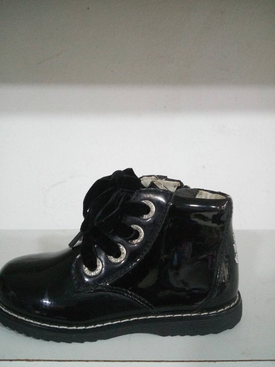 Bottes en cuir noir pour enfants