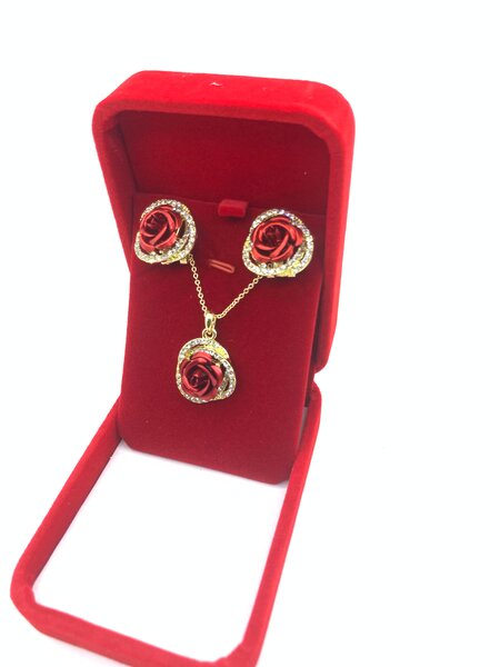 Ensemble bijoux or plaqué