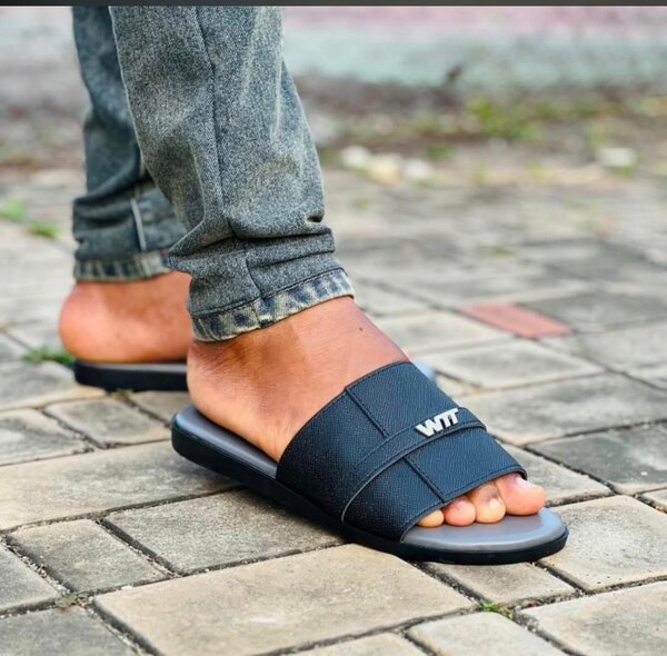 Sandales noires confortables
