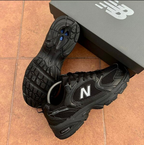 Shope fashion sneakers