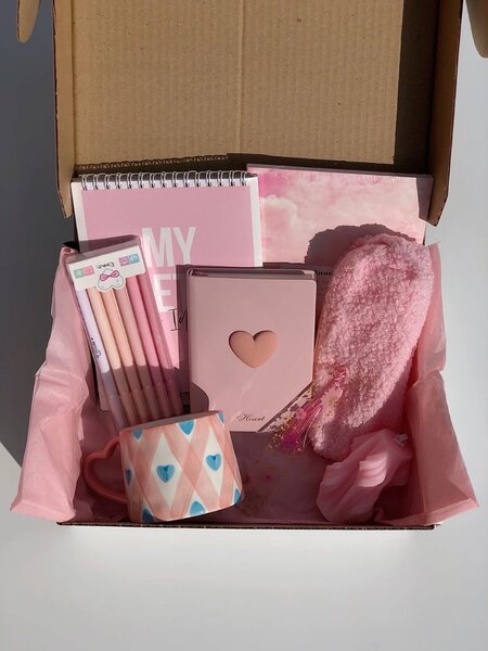 Kit gloss , box d’anniversaires etc …