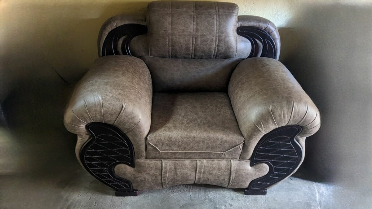 4 Piece Nigerian Sofa sets