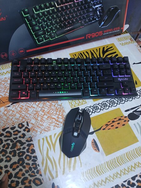 Clavier et souris rechargeable