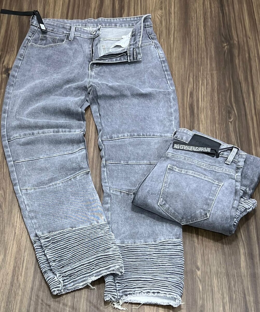 Baggy jeans