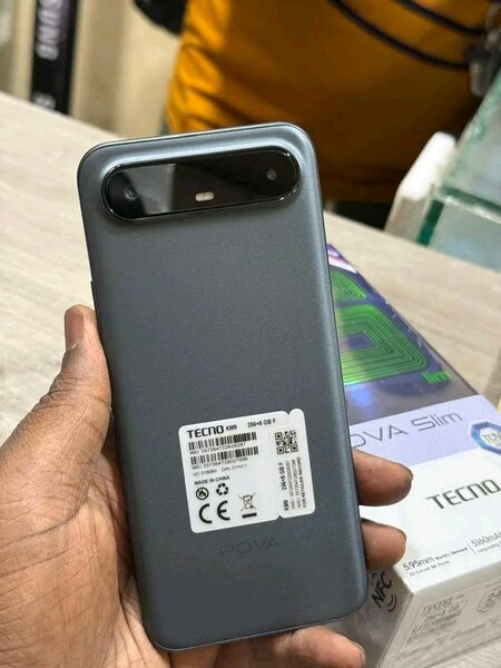 Tecno Pova Smartphone Débloqué