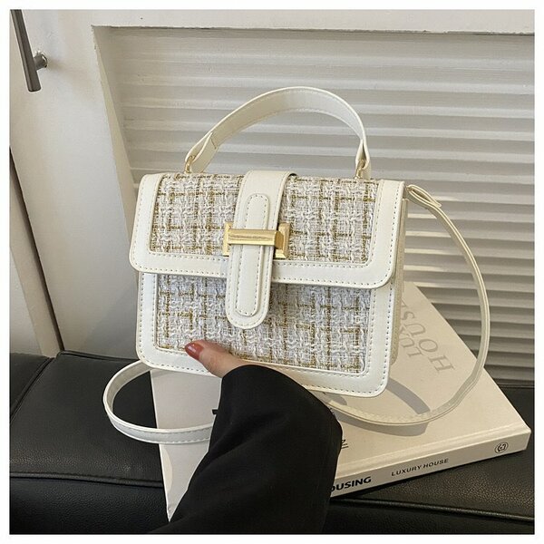 Stylish and fashionable women's bag