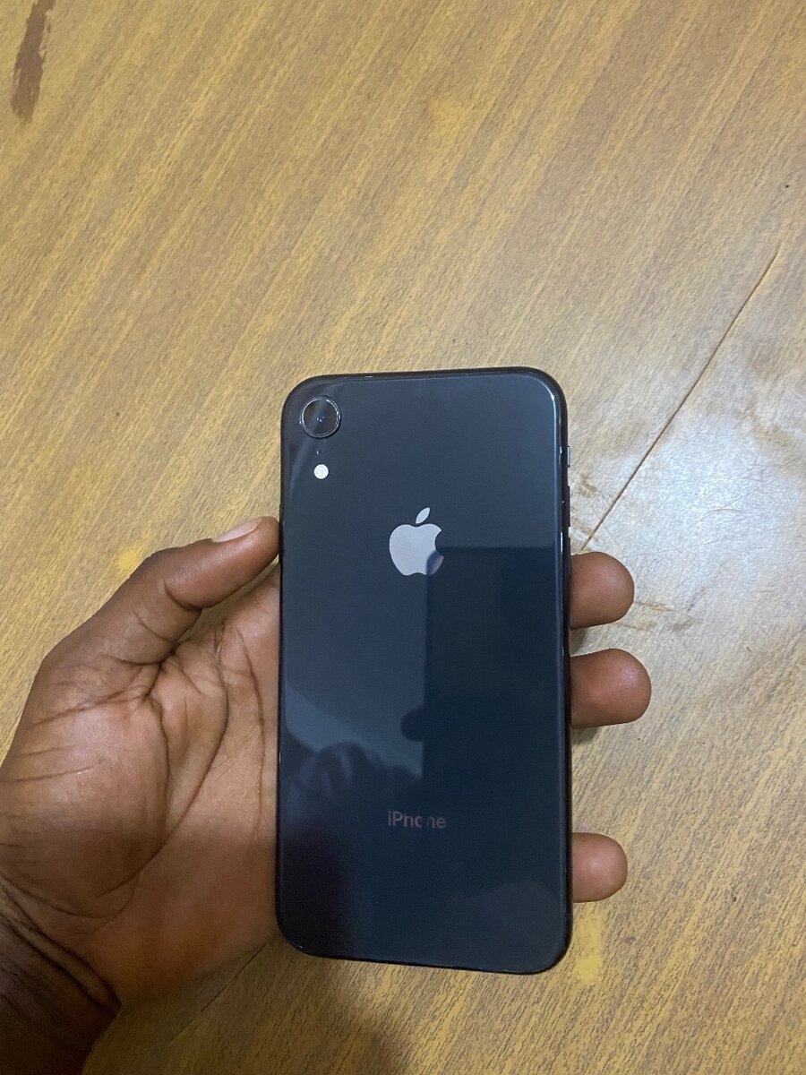 iPhone XR