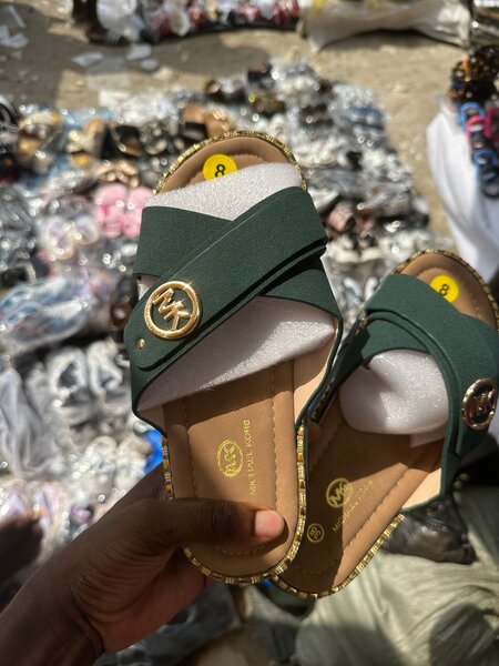 Sandales en cuir élégant