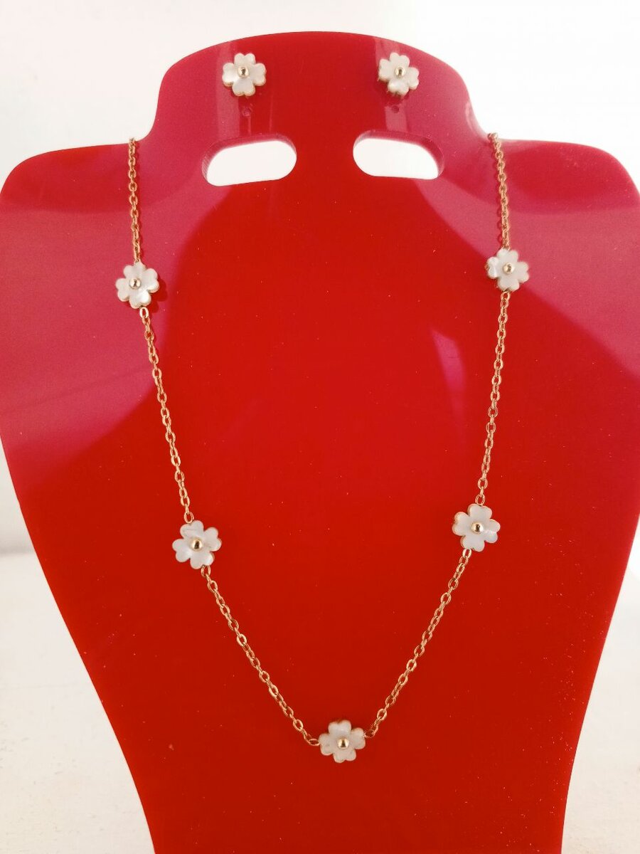 Ensemble Collier et Boucles d'Oreilles