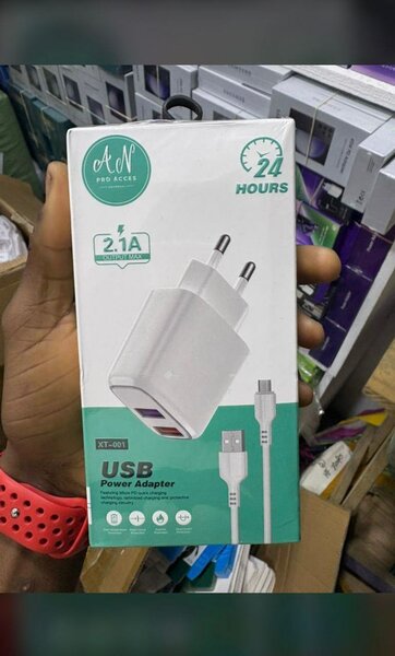 Chargeur USB Rapide 24h
