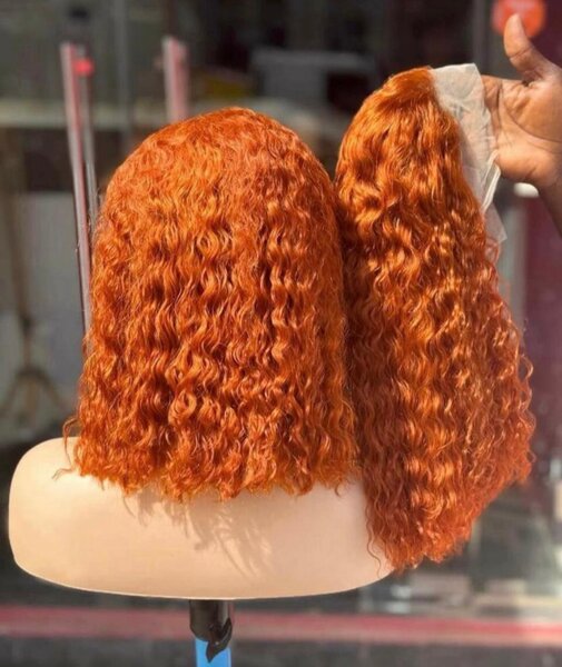 Perruque Bouclée en Dentelle Invisible