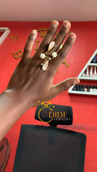 Bague élégante perles or