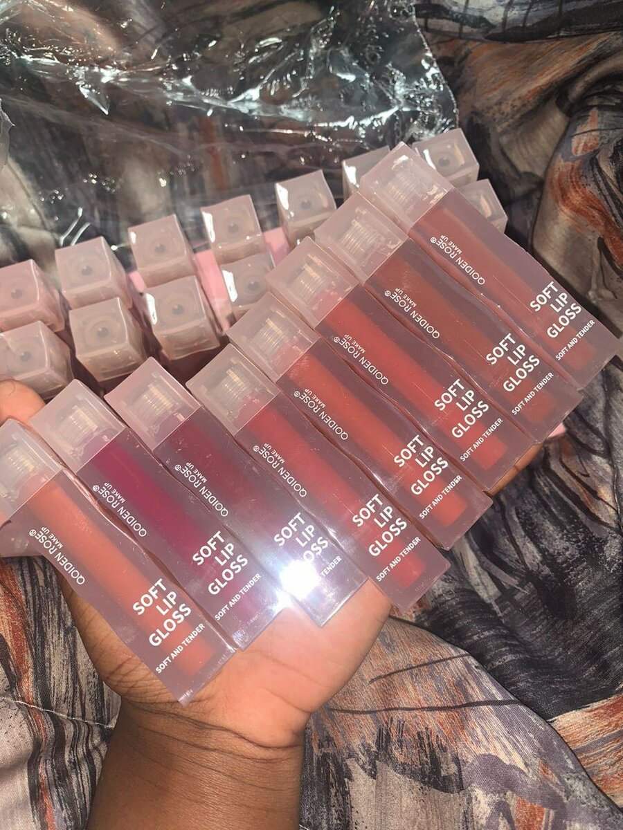 Gloss à Lèvres Mat Longue Tenue