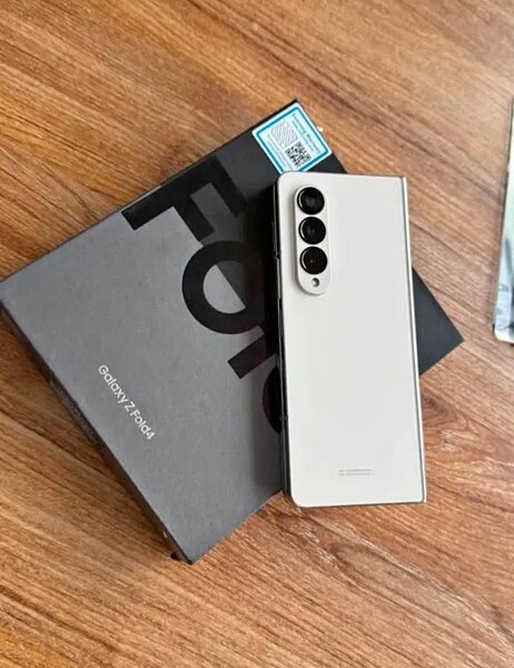 Samsung Galaxy Z Fold4