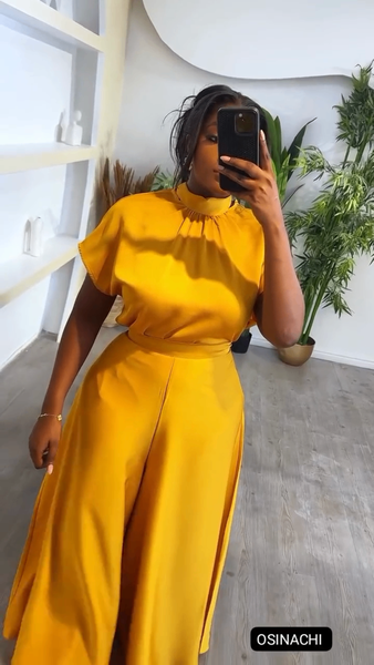 Elegant top and pants