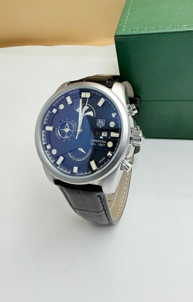 Montre élégante homme