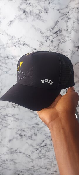 Casquette élégante BOSS